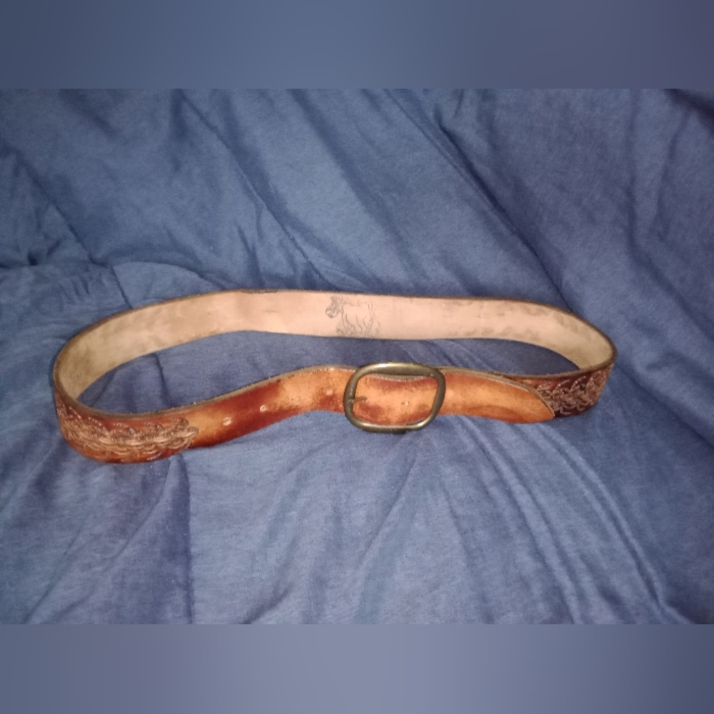 Vintage Genuine Leather Tooled Belt Made In Mexico Design Removable Buckle Snap
